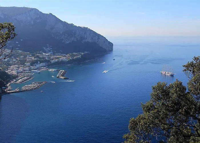 卡普里旅馆 住宿加早餐酒店 4*