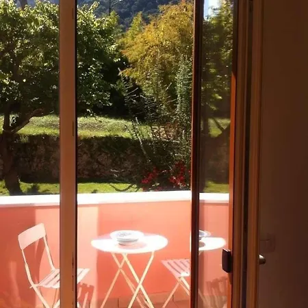 Capri Inn Couette-café