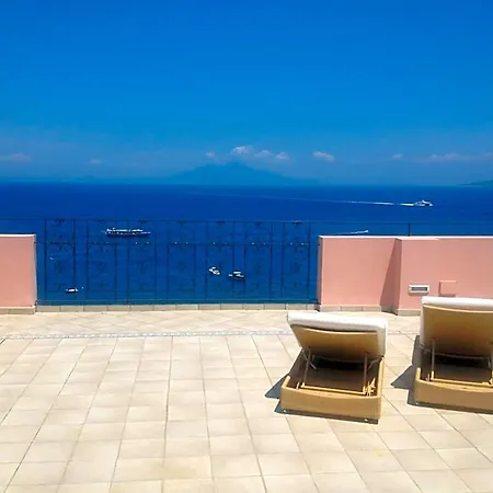 Capri Inn