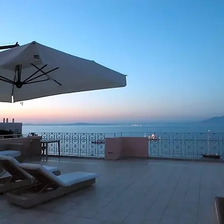 Capri Inn 4*
