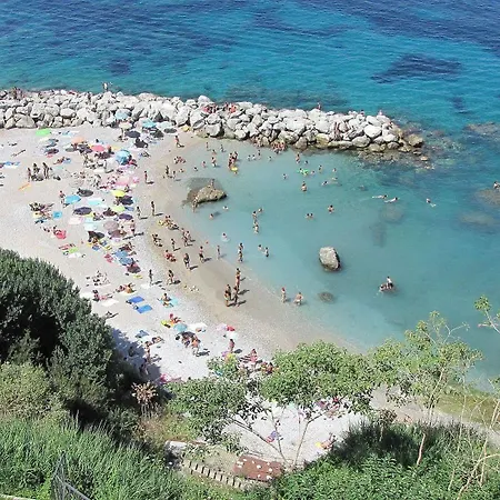 ベッド・アンド・ブレックファスト カプリ イン