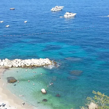 Couette-café Capri Inn Capri