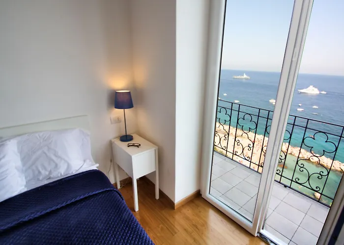 Capri Inn Bed and breakfast