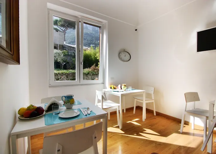 Bed and breakfast Capri Inn 4*