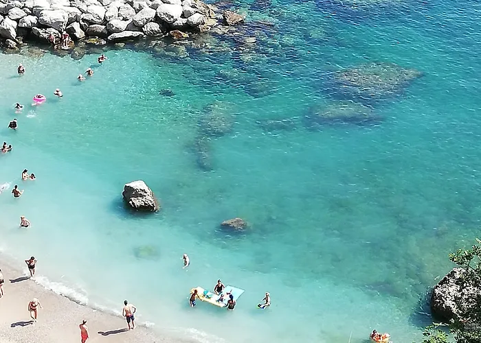 Capri Inn Bed and breakfast