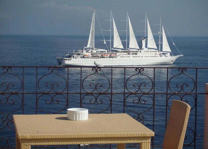 Bed and breakfast Capri Inn 4*