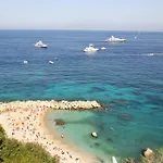 Capri Inn קאפרי
