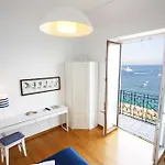 Capri Inn 4* קאפרי