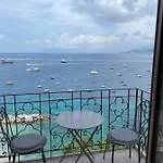 Capri Inn 4* קאפרי