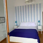 Capri Inn קאפרי