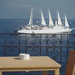 Capri Inn 4* קאפרי