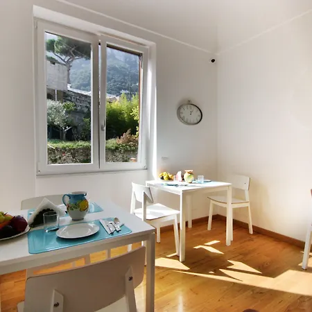 Bed and Breakfast Capri Inn 4*